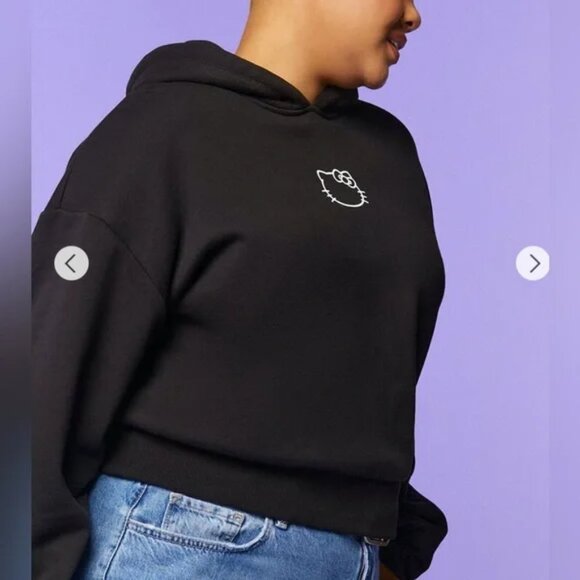 Hello Kitty Forever 21 Black Crop Hoodie Red Bow Size 1X Women’s Sweatshirt - Picture 6 of 7